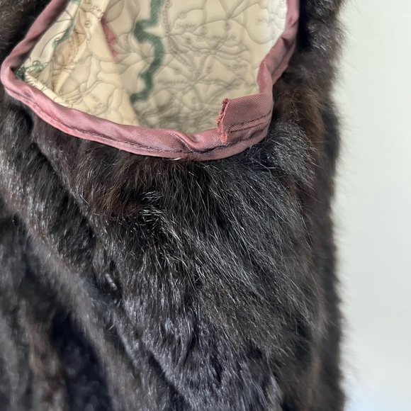 Vintage Genuine Fur Vest - Picture 4 of 12